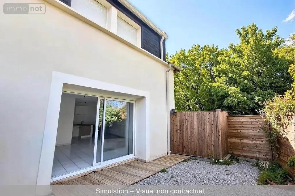 Appartement a vendre Lesparre-Médoc 33340 Gironde 33 75 m2 3 pièces 117500 euros 016/1057 001