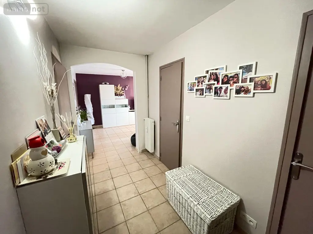 Appartement a vendre Manosque 04100 Alpes-de-Haute-Provence 04 82 m2 4 pièces 169000 euros 025/1931 008
