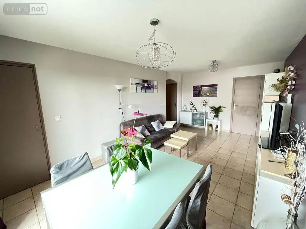 Appartement a vendre Manosque 04100 Alpes-de-Haute-Provence 04 82 m2 4 pièces 169000 euros 025/1931 004