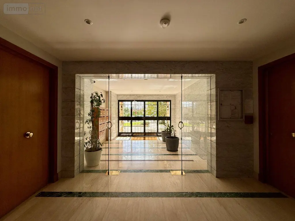 Appartement a vendre Aix-en-Provence 13100 Bouches-du-Rhône 13 114 m2 4 pièces 549000 euros 10521/37 012