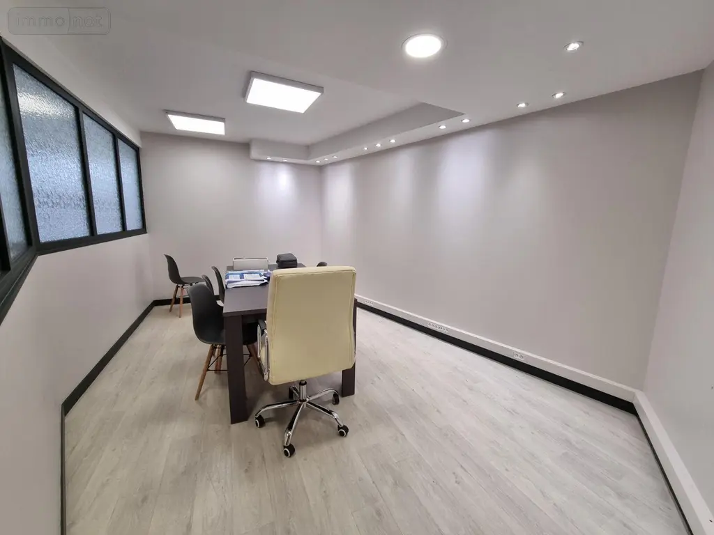 Location fonds et murs commerciaux Marcigny 71110 Saône-et-Loire 71 110 m2 3 pièces 650 euros LOC-360 004