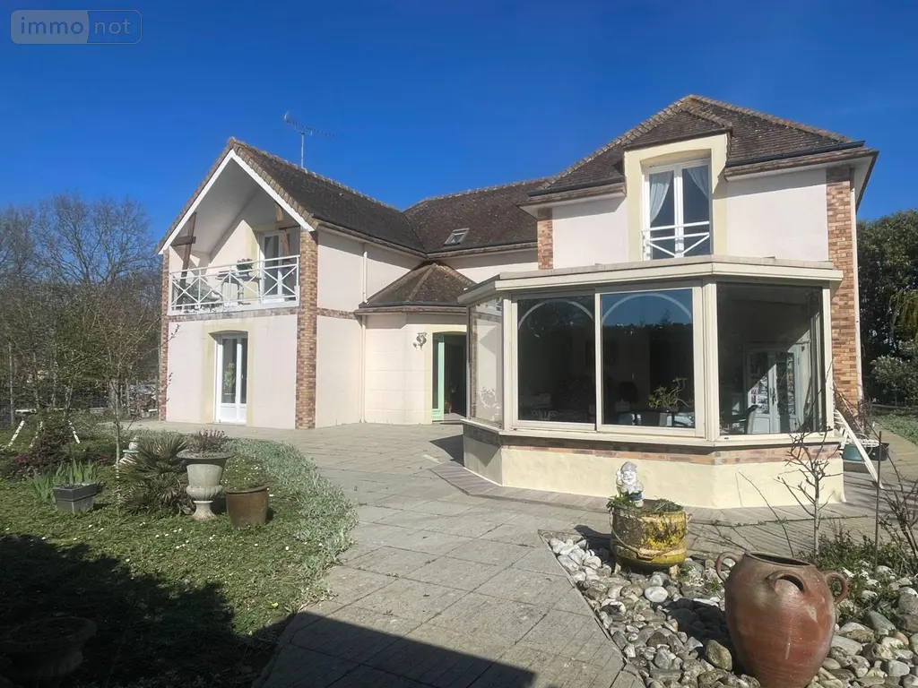Maison a vendre Évron 53600 Mayenne 53 220 m2 6 pièces 363860 euros 12703/3732 002