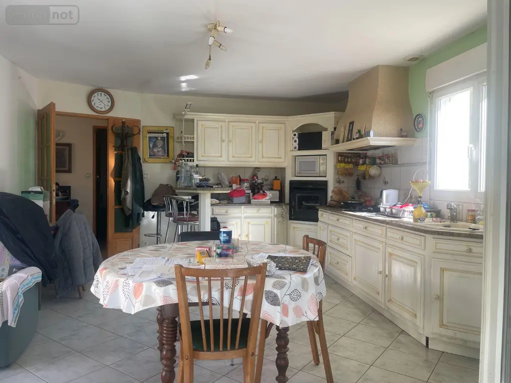 Maison a vendre Évron 53600 Mayenne 53 220 m2 6 pièces 363860 euros 12703/3732 004