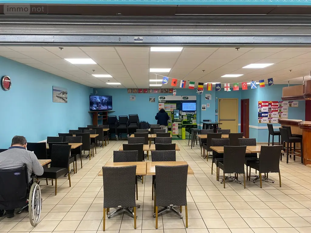 Location fonds et murs commerciaux Mâcon 71000 Saône-et-Loire 71 119 m2 1920 euros MU 61 BIS 003