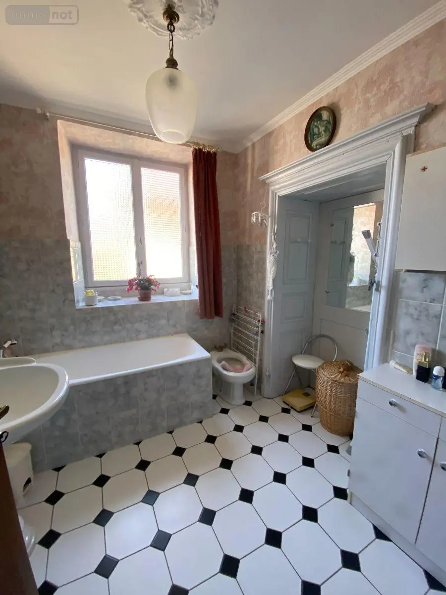 Maison a vendre Noidans-lès-Vesoul 70000 Haute-Saône 70 200 m2 10 pièces 230000 euros 70003-258 006