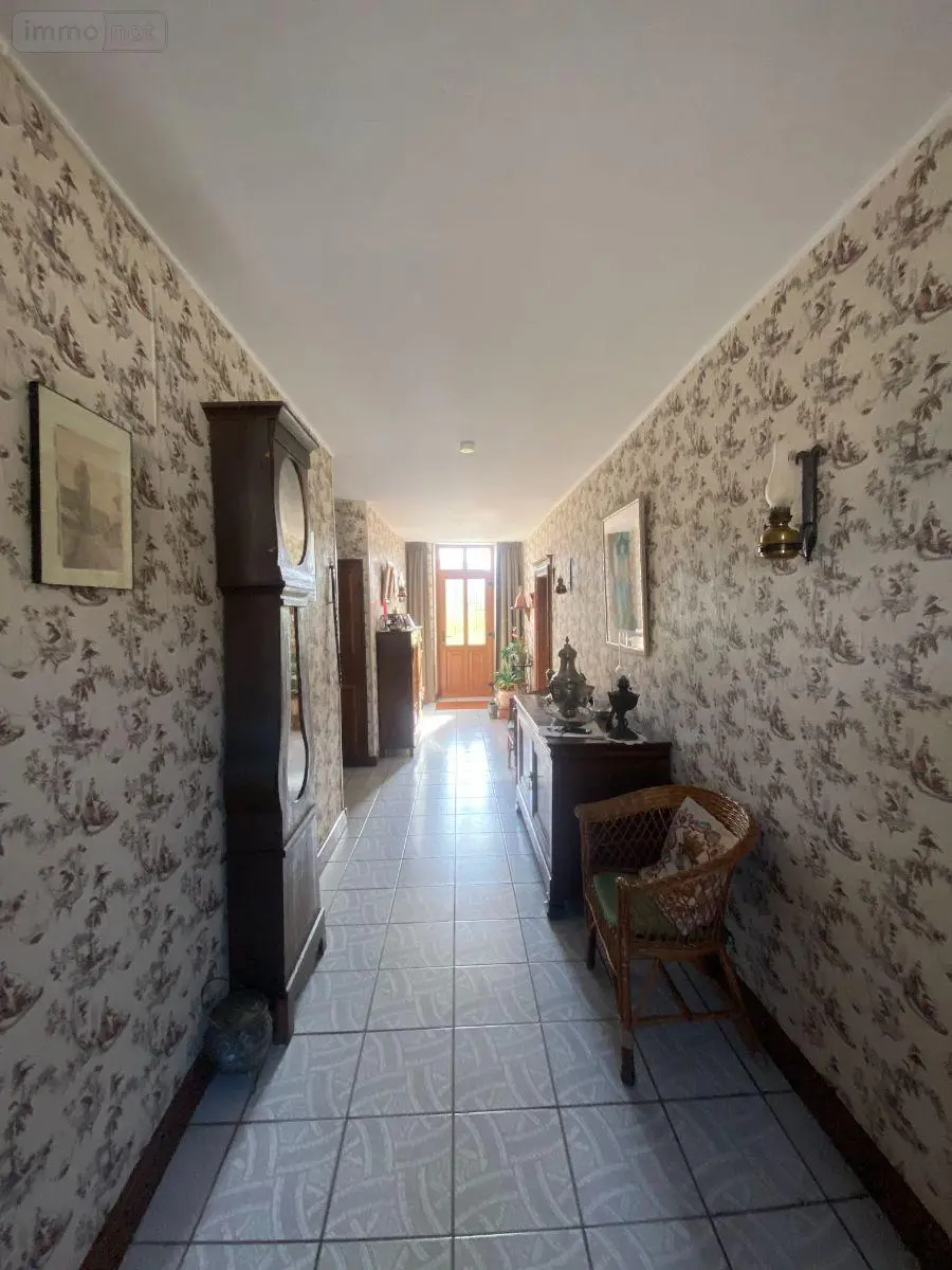 Maison a vendre Noidans-lès-Vesoul 70000 Haute-Saône 70 200 m2 10 pièces 230000 euros 70003-258 012