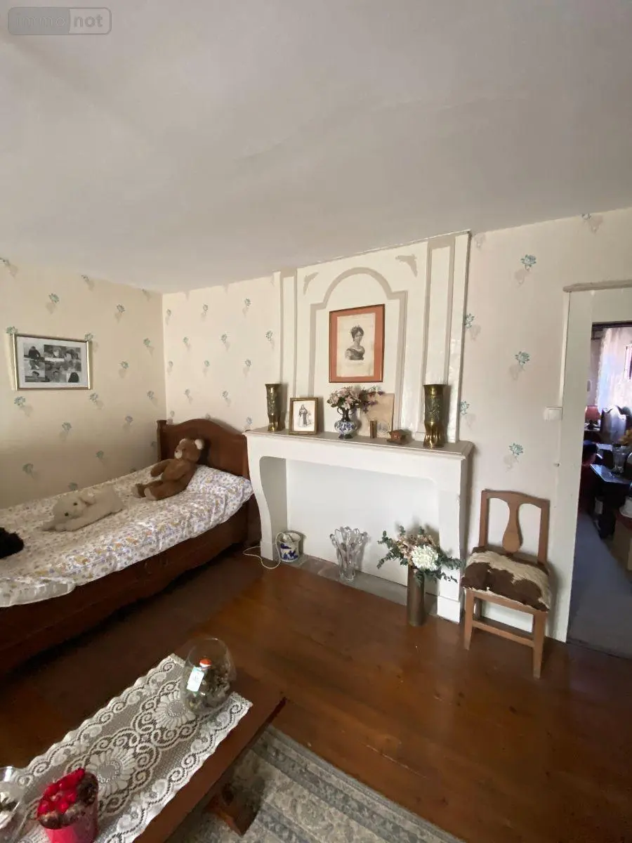 Maison a vendre Noidans-lès-Vesoul 70000 Haute-Saône 70 200 m2 10 pièces 230000 euros 70003-258 013