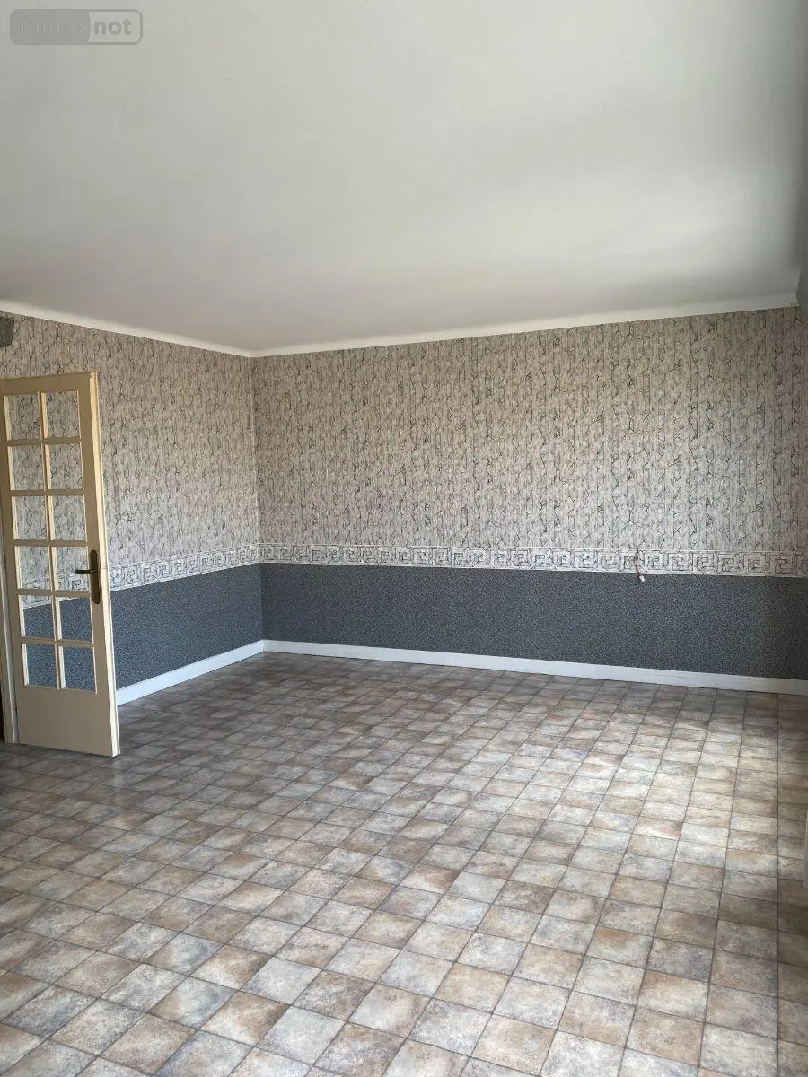 Appartement a vendre Saint-Dizier 52100 Haute-Marne 52 76 m2 4 pièces 91300 euros JO/1055 003
