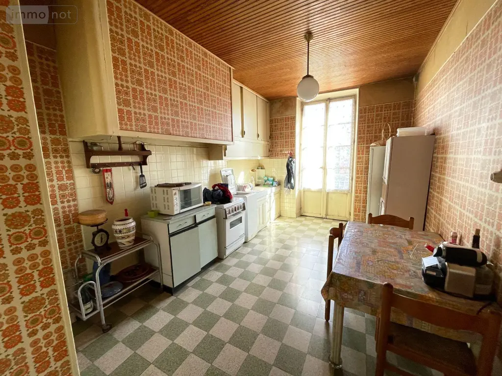 Immeuble de rapport a vendre Manosque 04100 Alpes-de-Haute-Provence 04 398 m2 15 pièces 522600 euros 025/1932 006