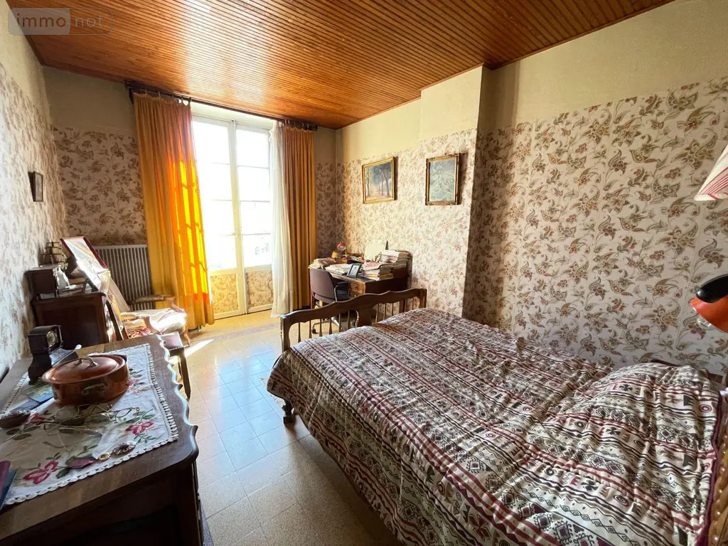 Immeuble de rapport a vendre Manosque 04100 Alpes-de-Haute-Provence 04 398 m2 15 pièces 522600 euros 025/1932 007