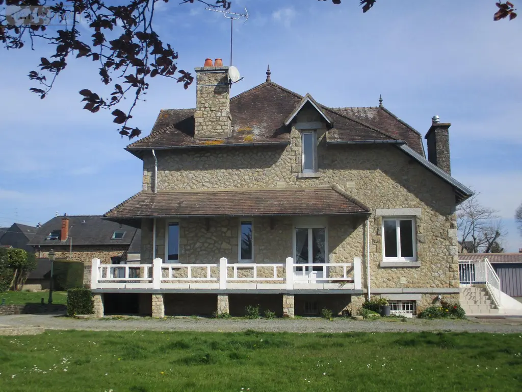 Maison a vendre Fougères 35300 Ille-et-Vilaine 35 216 m2 9 pièces 363860 euros 11737/765 026
