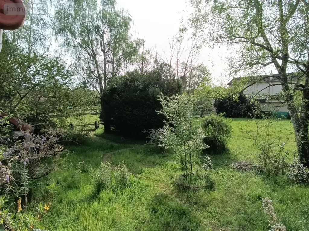 Maison a vendre Saint-Amand-Montrond 18200 Cher 18 132 m2 7 pièces 94340 euros 26064 006