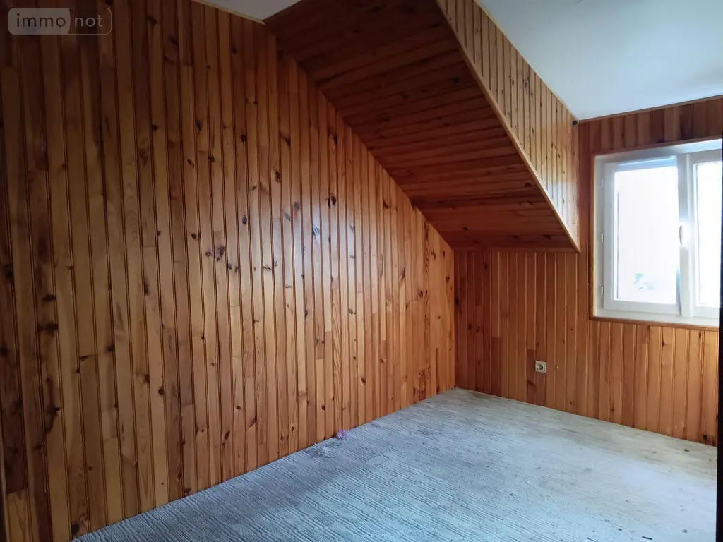 Maison a vendre Saint-Amand-Montrond 18200 Cher 18 132 m2 7 pièces 94340 euros 26064 014