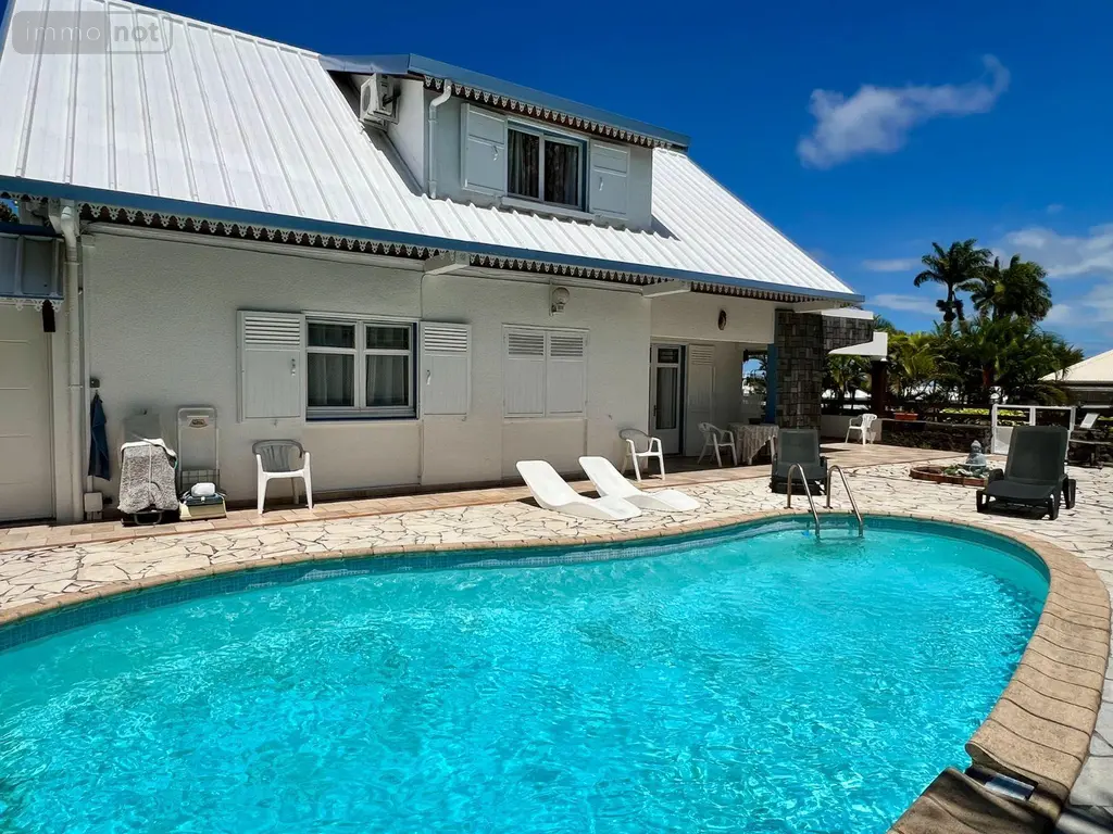 Maison a vendre Saint-Pierre 97410 La Réunion 974 215 m2 8 pièces 765000 euros 97404/18 010