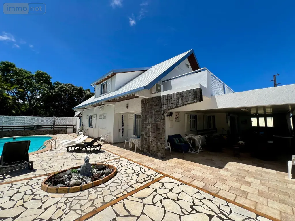 Maison a vendre Saint-Pierre 97410 La Réunion 974 215 m2 8 pièces 765000 euros 97404/18 007
