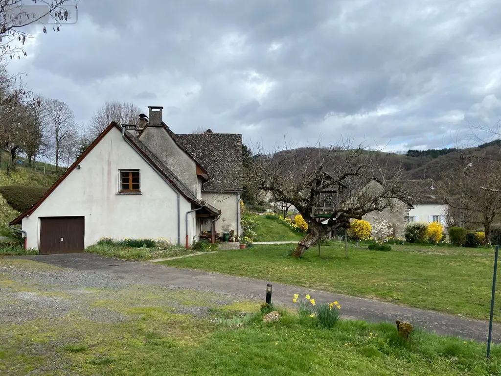 Maison a vendre Marmanhac 15250 Cantal 15 157 m2 7 pièces 285000 euros 15061-51 005