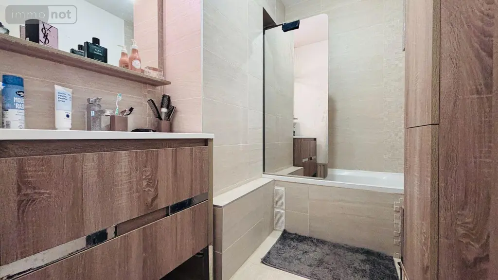 Appartement a vendre Bruz 35170 Ille-et-Vilaine 35 77 m2 3 pièces 238000 euros 35176/364 010