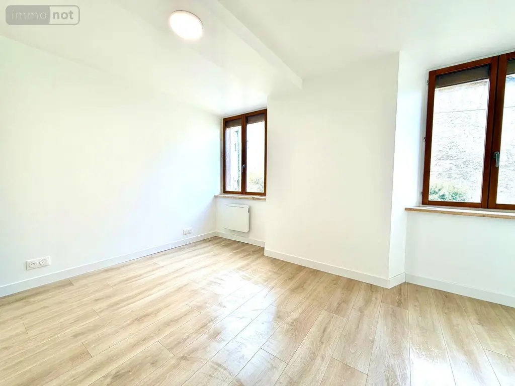 Appartement a vendre Le Pont-de-Beauvoisin 38480 Isère 38 90 m2 4 pièces 179000 euros 73007-209 010