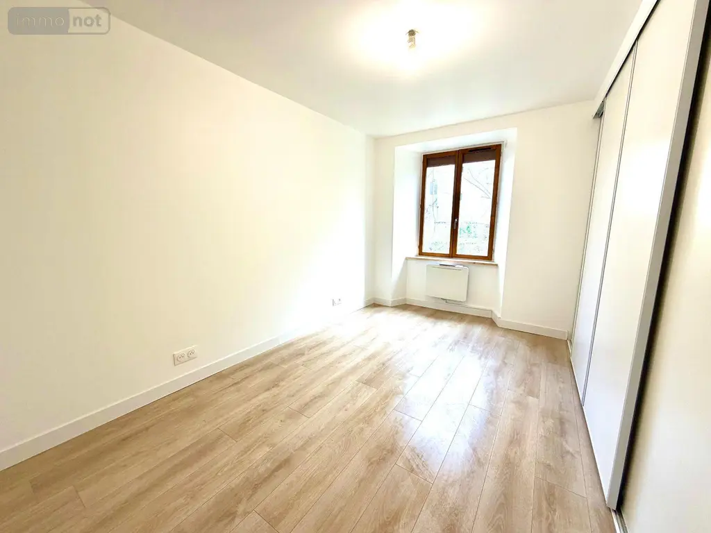 Appartement a vendre Le Pont-de-Beauvoisin 38480 Isère 38 90 m2 4 pièces 179000 euros 73007-209 013