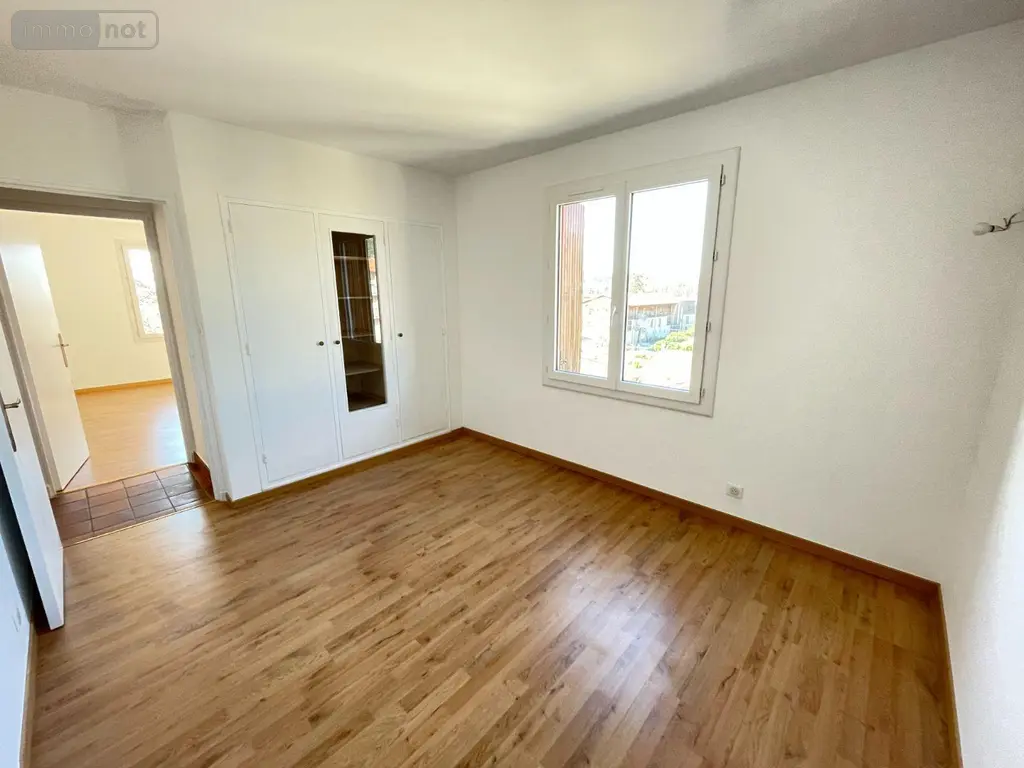 Appartement a vendre Manosque 04100 Alpes-de-Haute-Provence 04 93 m2 4 pièces 179400 euros 025/1933 008