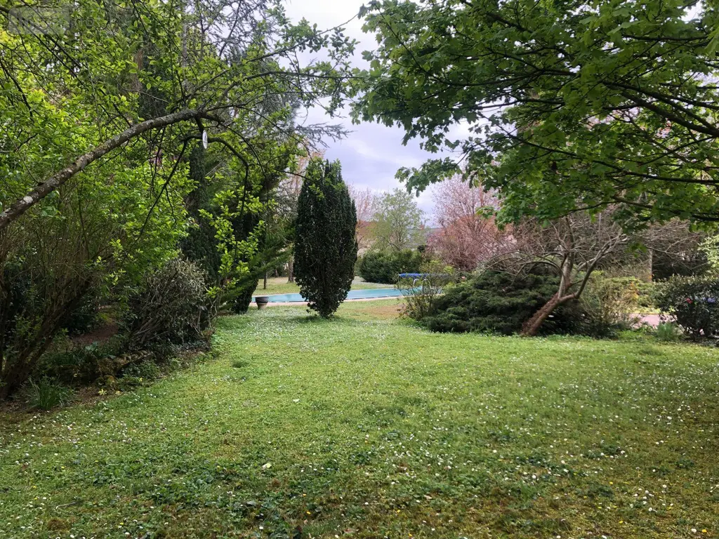 Maison a vendre Issoudun 36100 Indre 36 238 m2 10 pièces 471600 euros 11813/1518 022