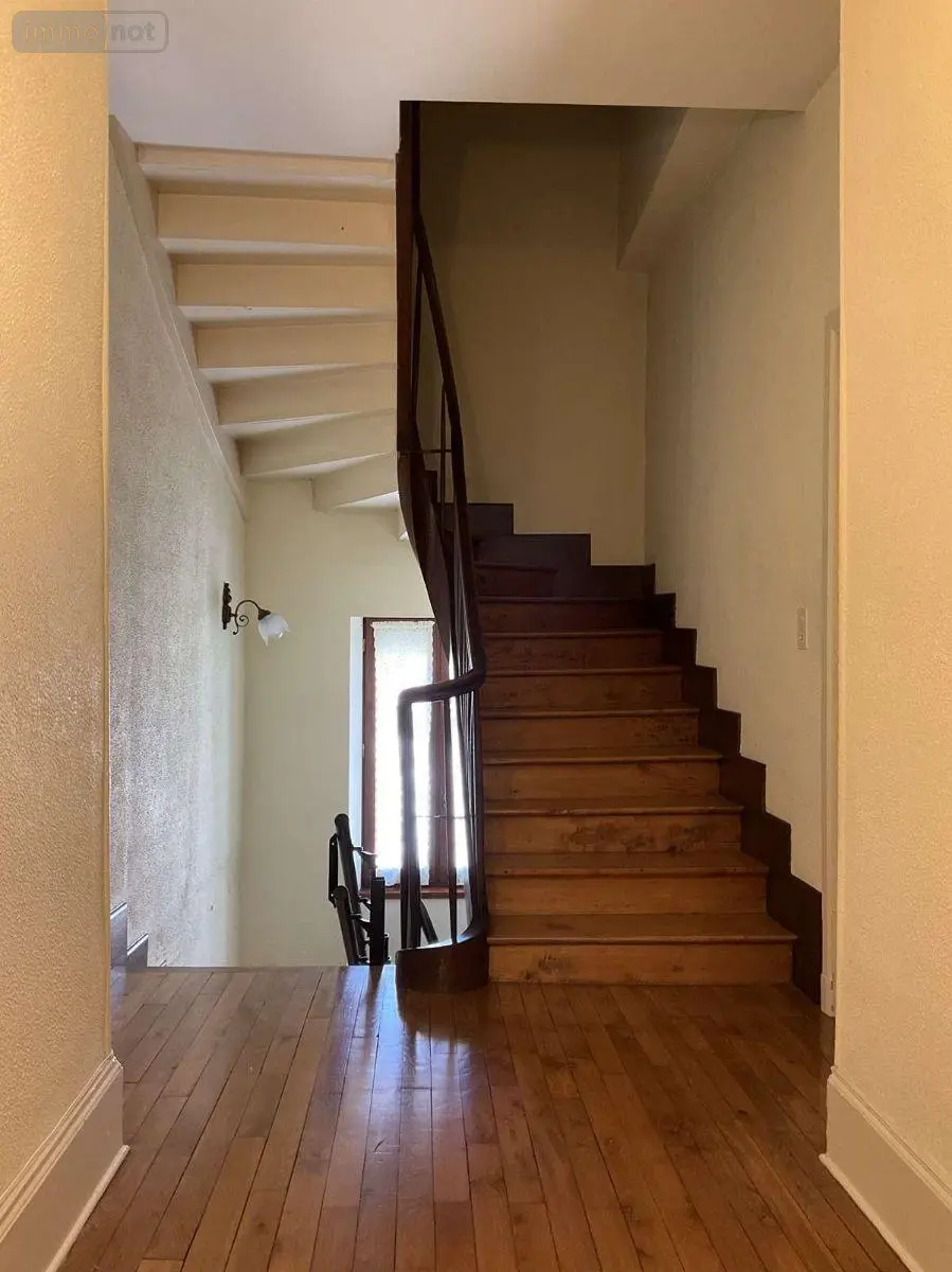 Maison a vendre Gourdon 46300 Lot 46 170 m2 7 pièces 199000 euros 46041/451 013