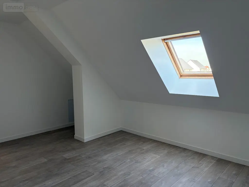Location maison Châtillon-en-Dunois 28290 Eure-et-Loir 28 153 m2 8 pièces 1165 euros JR/984 006