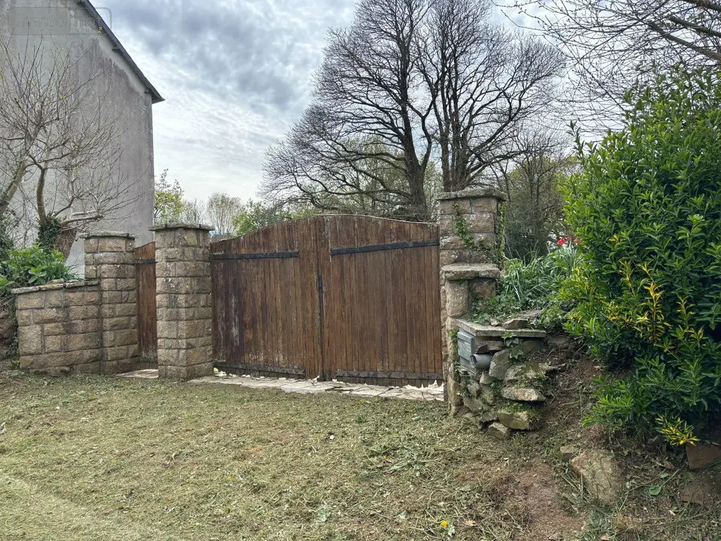 Terrain a batir a vendre Quéménéven 29180 Finistère 29 59200 euros TEBA/1072 002