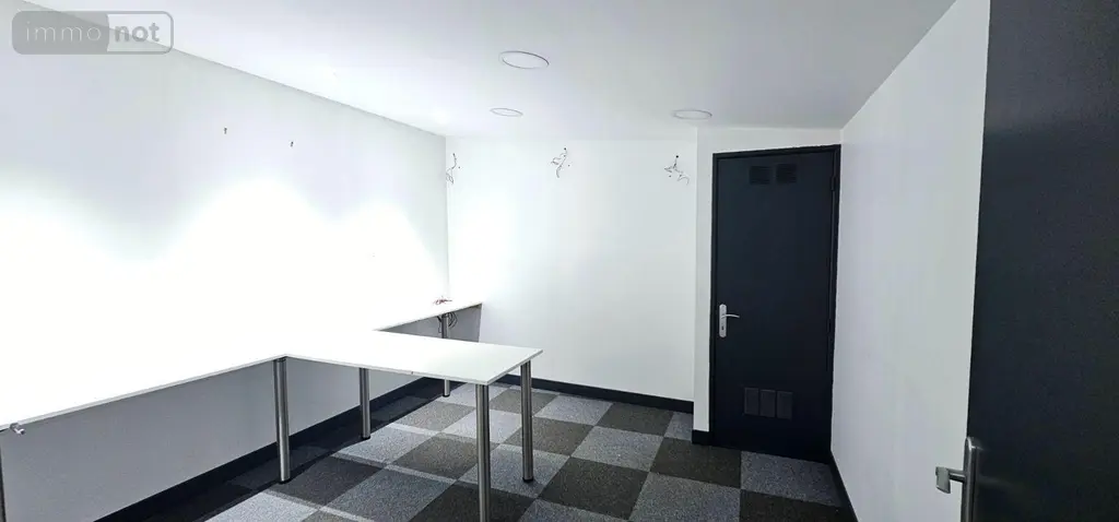 Location fonds et murs commerciaux Amiens 80000 Somme 80 115 m2 5 pièces 3070 euros 80119/154 003
