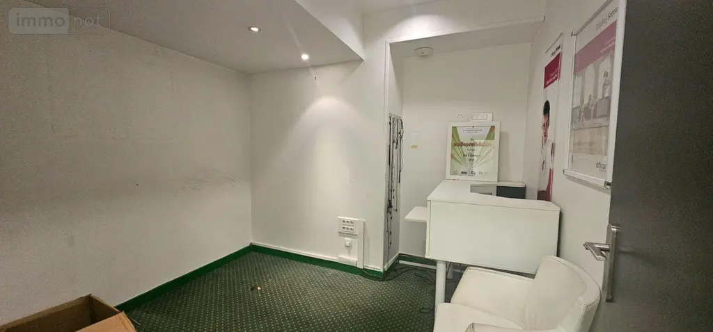 Location fonds et murs commerciaux Amiens 80000 Somme 80 115 m2 5 pièces 3070 euros 80119/154 005