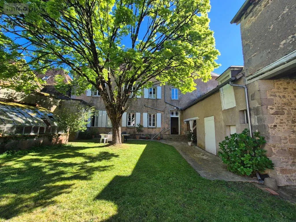 Propriete a vendre Aigurande 36140 Indre 36 338 m2 12 pièces 338000 euros CG/438 003
