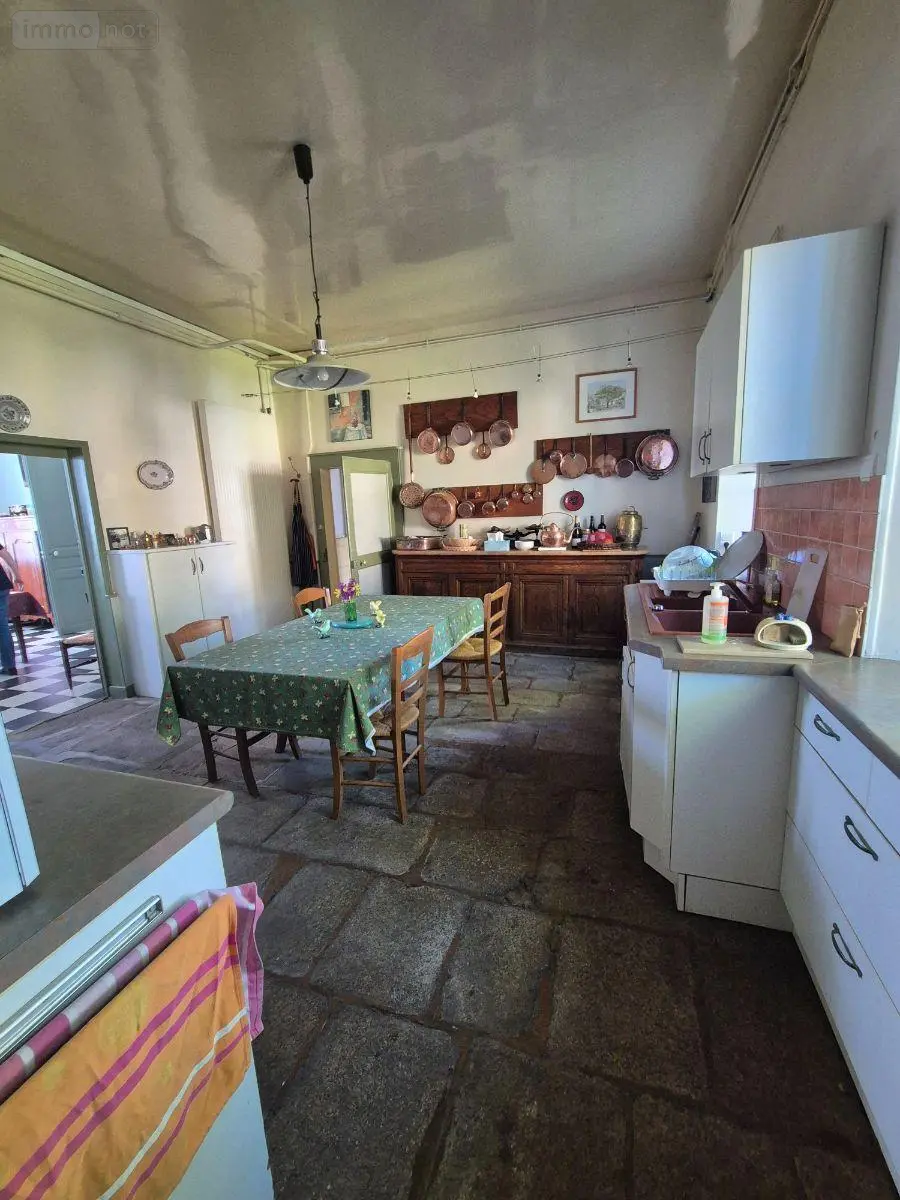 Propriete a vendre Aigurande 36140 Indre 36 338 m2 12 pièces 338000 euros CG/438 024