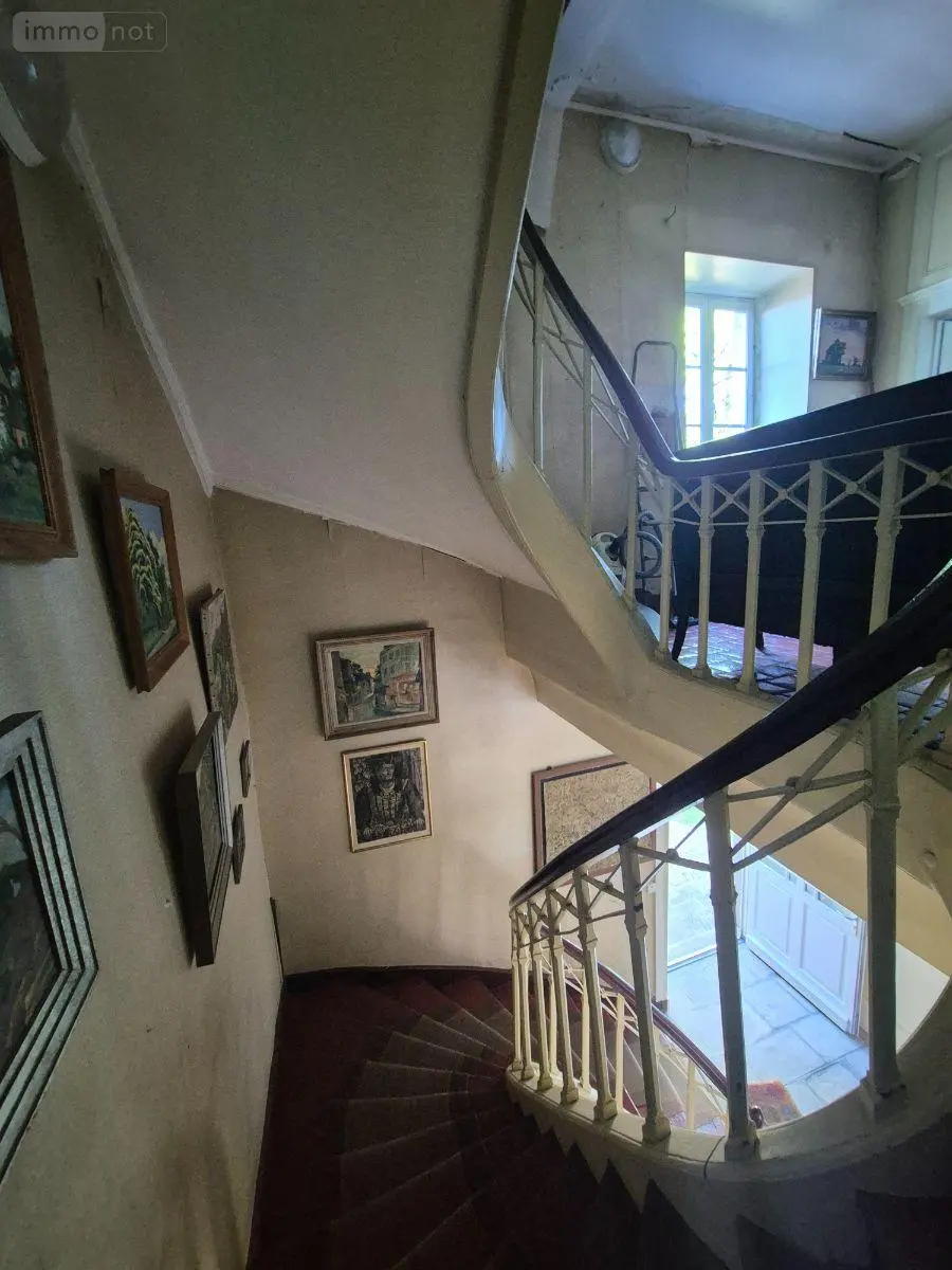 Propriete a vendre Aigurande 36140 Indre 36 338 m2 12 pièces 338000 euros CG/438 031