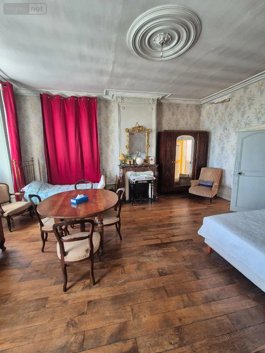 Propriete a vendre Aigurande 36140 Indre 36 338 m2 12 pièces 338000 euros CG/438 037