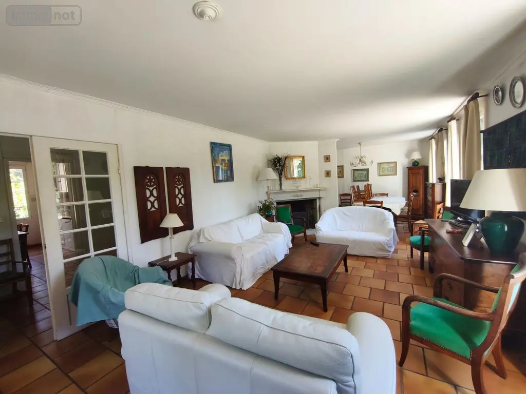 Maison a vendre Saint-Martin-de-Crau 13310 Bouches-du-Rhône 13 170 m2 8 pièces 714000 euros 075/204 005