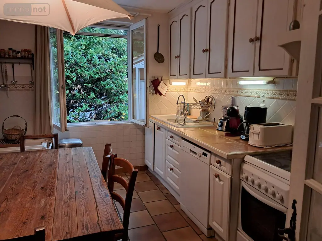 Maison a vendre Saint-Martin-de-Crau 13310 Bouches-du-Rhône 13 170 m2 8 pièces 714000 euros 075/204 016
