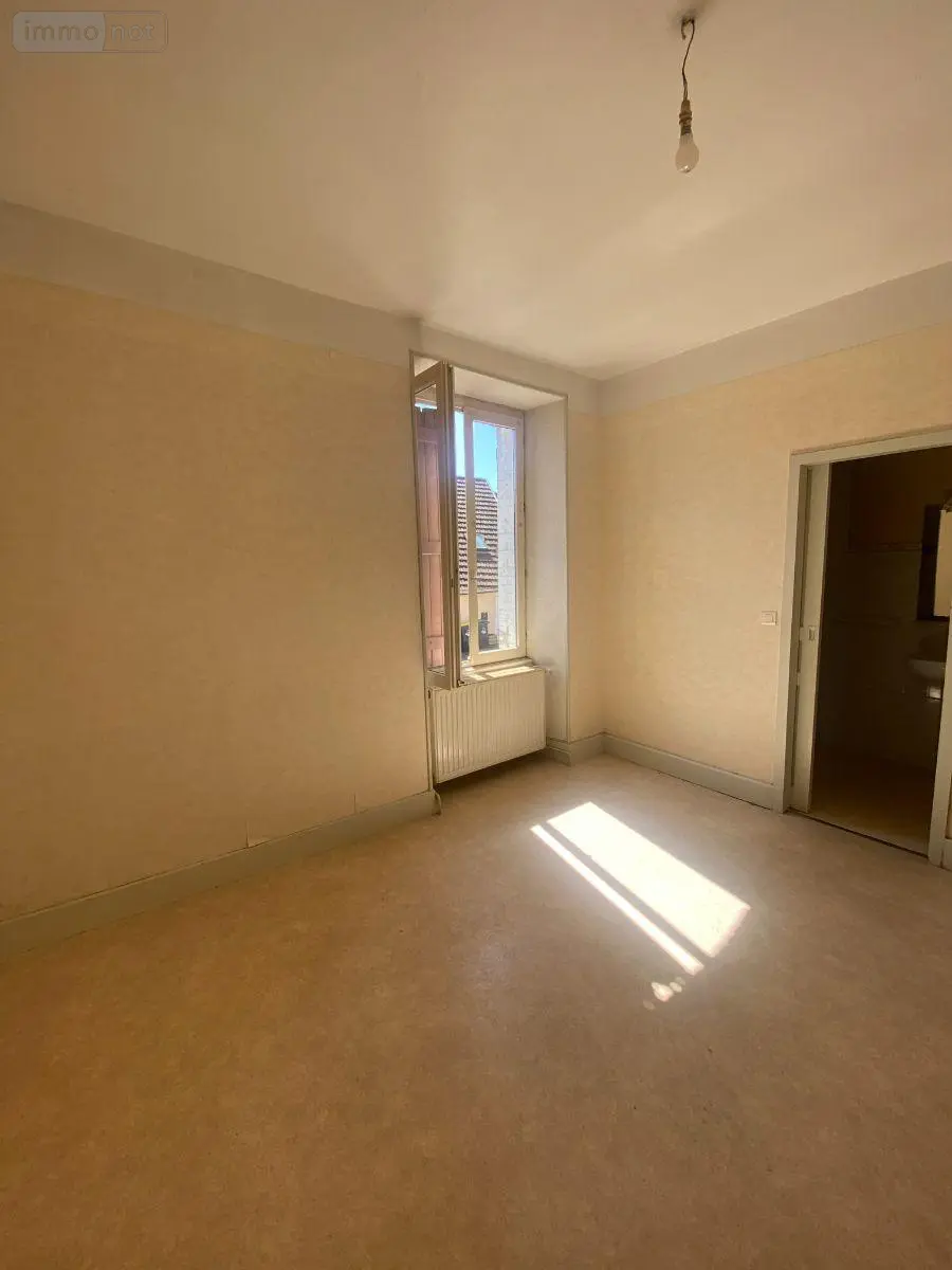 Immeuble de rapport a vendre Noidans-lès-Vesoul 70000 Haute-Saône 70 140 m2 7 pièces 150000 euros 70003-268 005