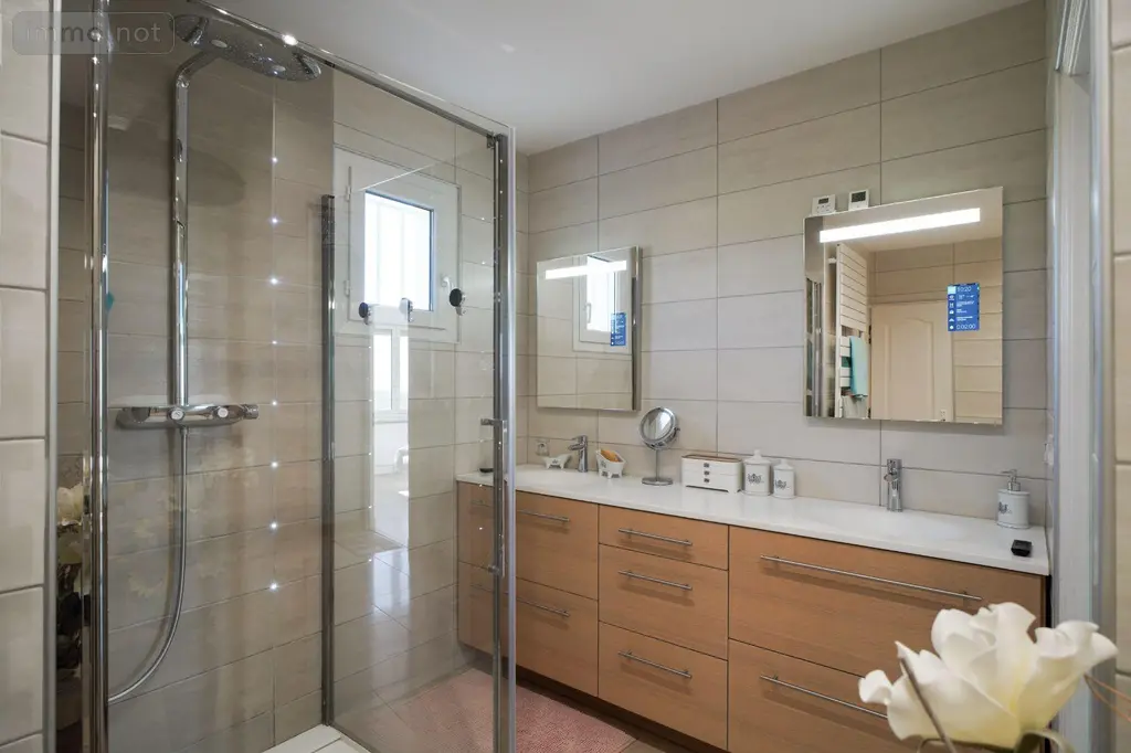 Maison a vendre Solutré-Pouilly 71960 Saône-et-Loire 71 178 m2 6 pièces 716560 euros 13779/989 008