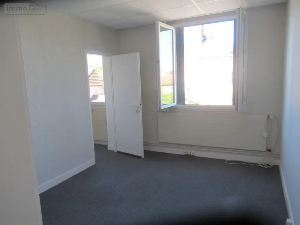 Fonds et murs commerciaux a vendre Troyes 10000 Aube 10 102 m2 6 pièces 128400 euros 10377/939 005