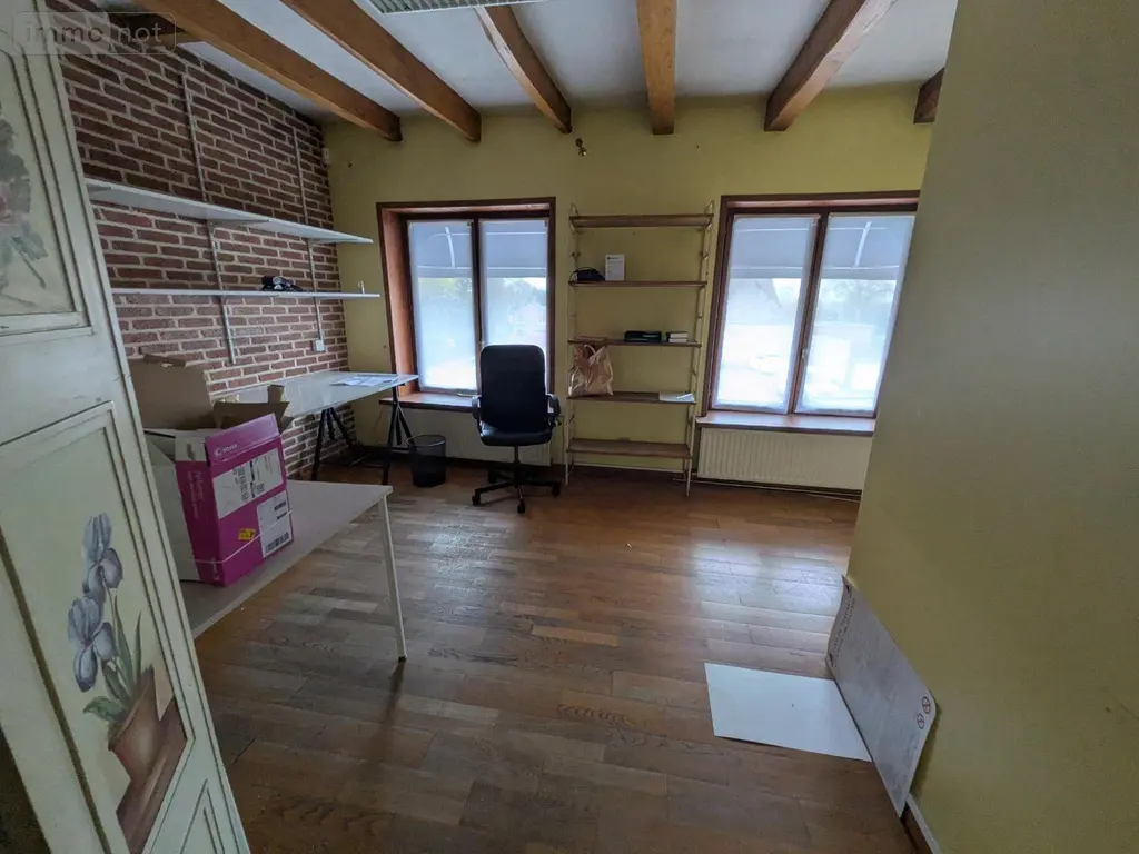 Fonds et murs commerciaux a vendre Bergues 59380 Nord 59 10 pièces 362000 euros W4048 009
