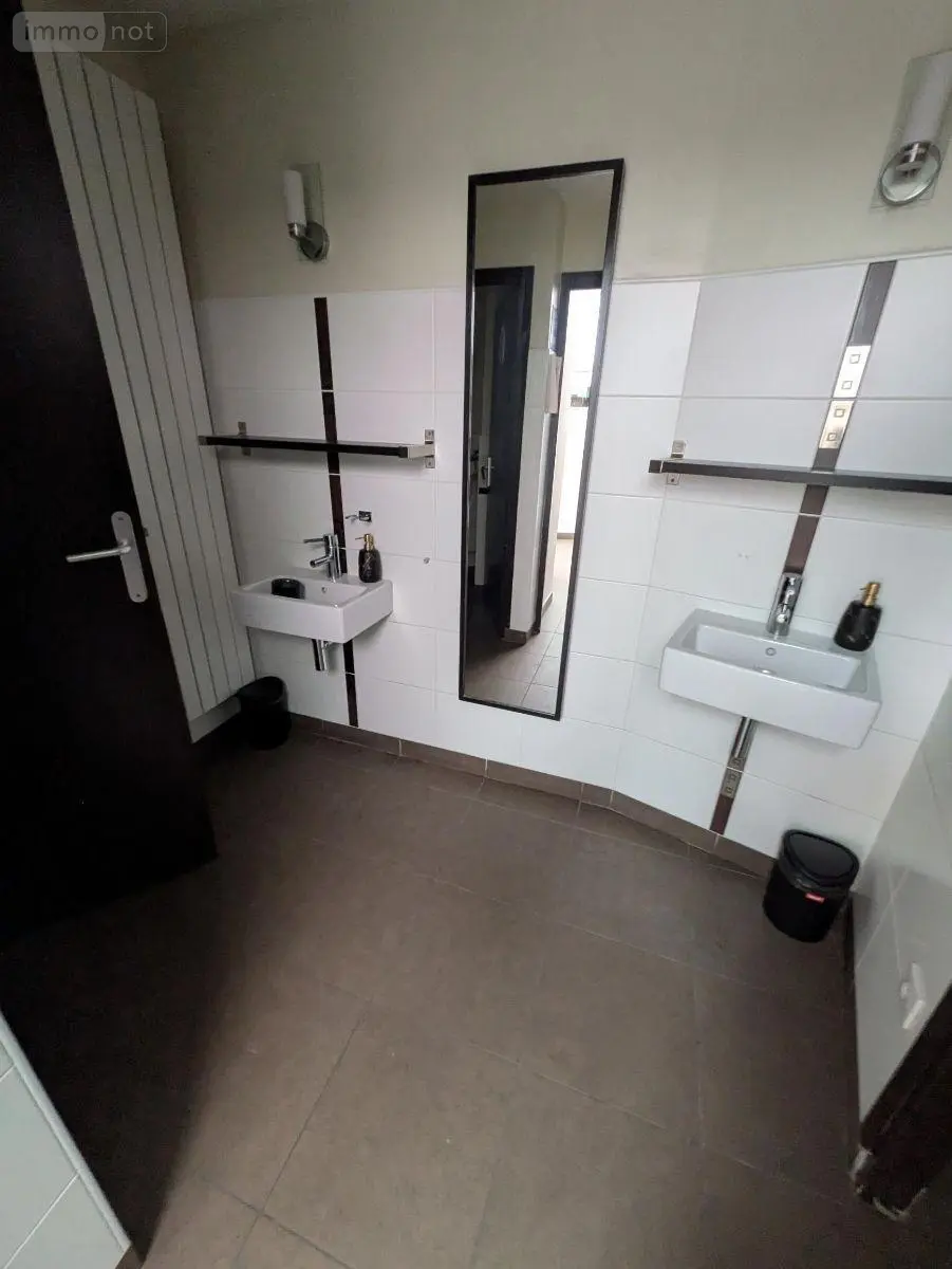 Fonds et murs commerciaux a vendre Bergues 59380 Nord 59 10 pièces 362000 euros W4048 017