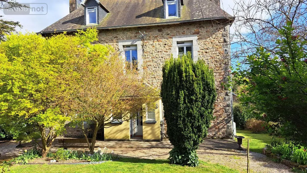 Maison a vendre Callac 22160 Côtes-d'Armor 22 204 m2 8 pièces 310000 euros MAIS0497 011