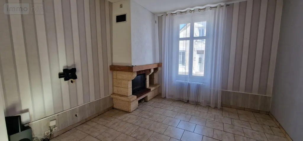Maison a vendre Thouars 79100 Deux-Sèvres 79 122 m2 5 pièces 235000 euros 79079-54 003