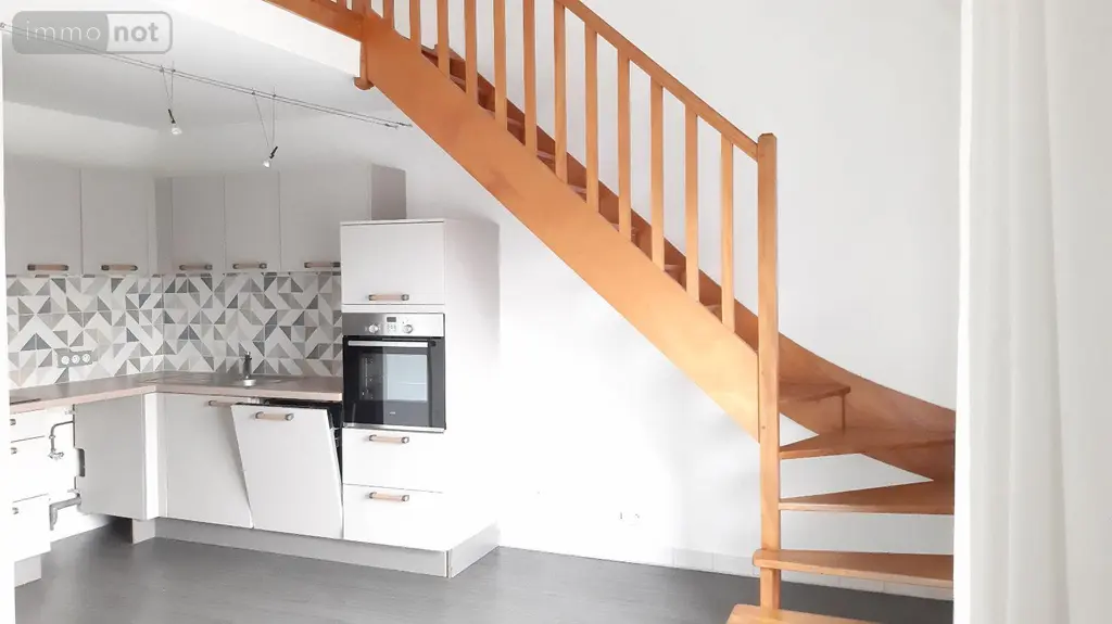 Appartement a vendre Rennes 35000 Ille-et-Vilaine 35 57 m2 3 pièces 197200 euros 010/2253 C 001