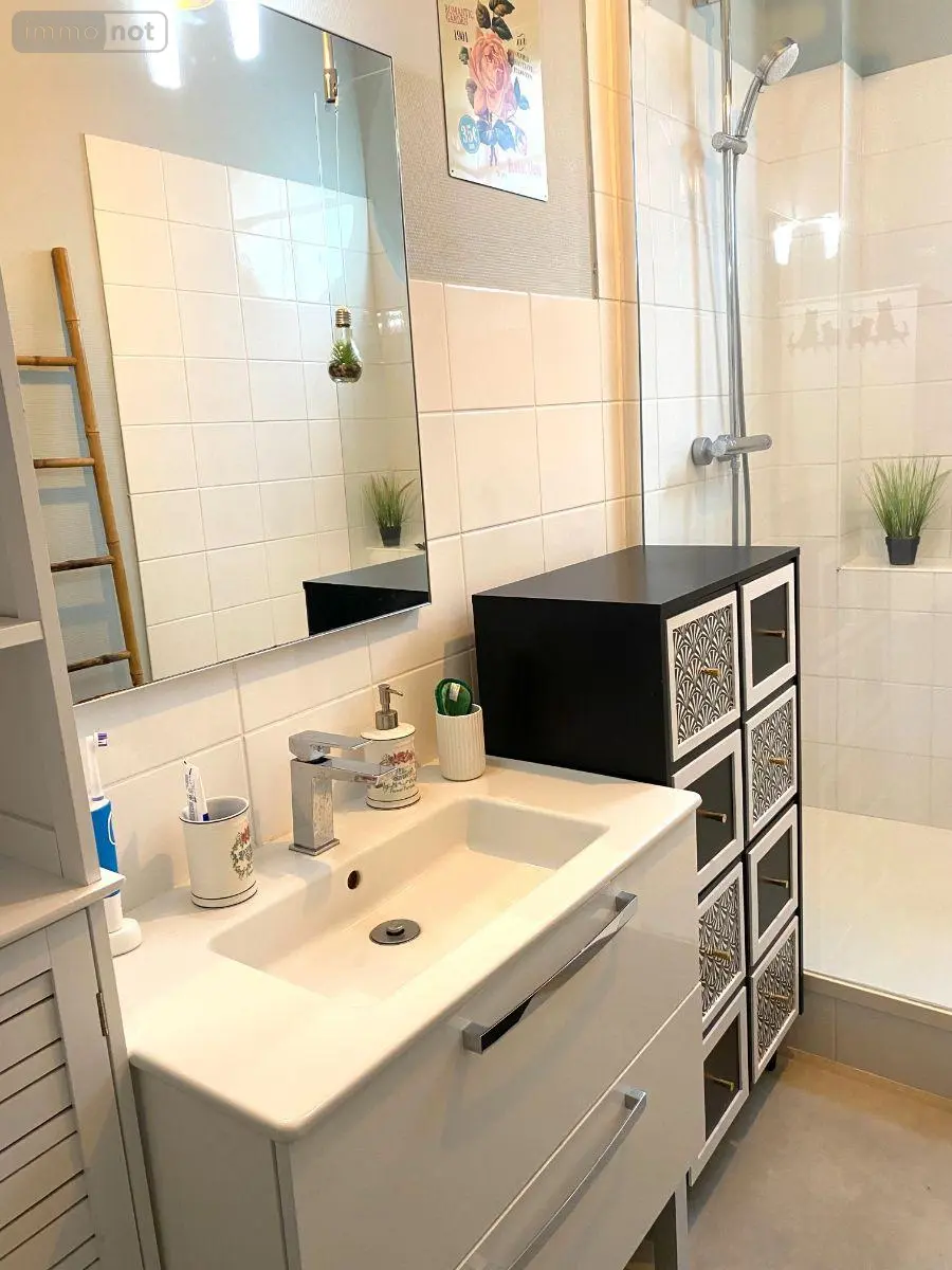 Appartement a vendre Le Creusot 71200 Saône-et-Loire 71 100 m2 4 pièces 126600 euros 13744/331 010