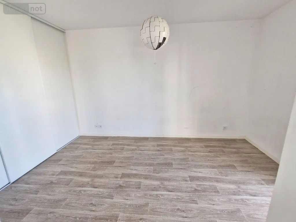 Appartement a vendre Rennes 35000 Ille-et-Vilaine 35 31 m2 1 pièce 136240 euros 232-IDG 002