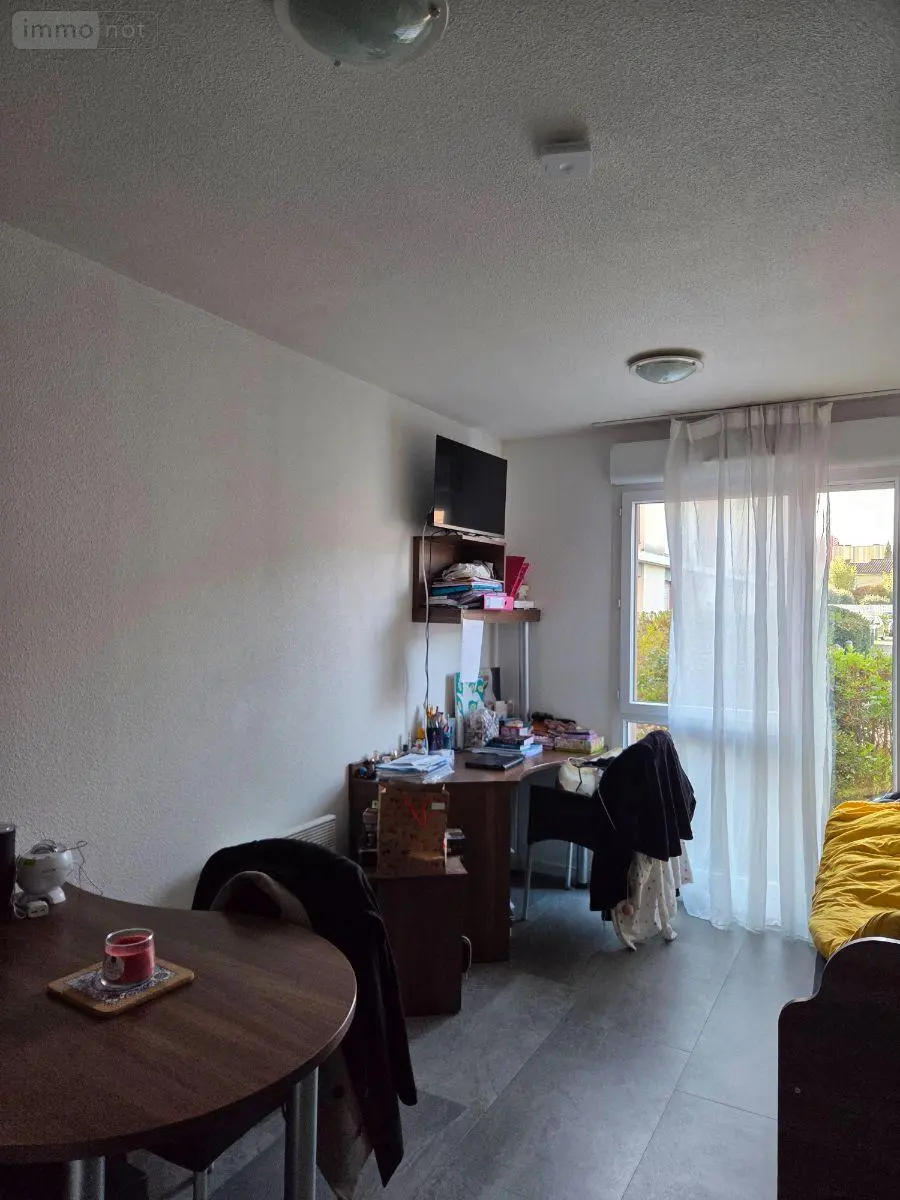 Appartement a vendre Bron 69500 Rhône 69 18 m2 1 pièce 82000 euros 13779/991 002