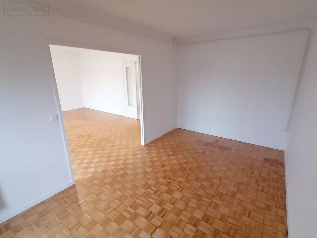 Location appartement Rennes 35000 Ille-et-Vilaine 35 82 m2 3 pièces 868 euros 35129-6813 004
