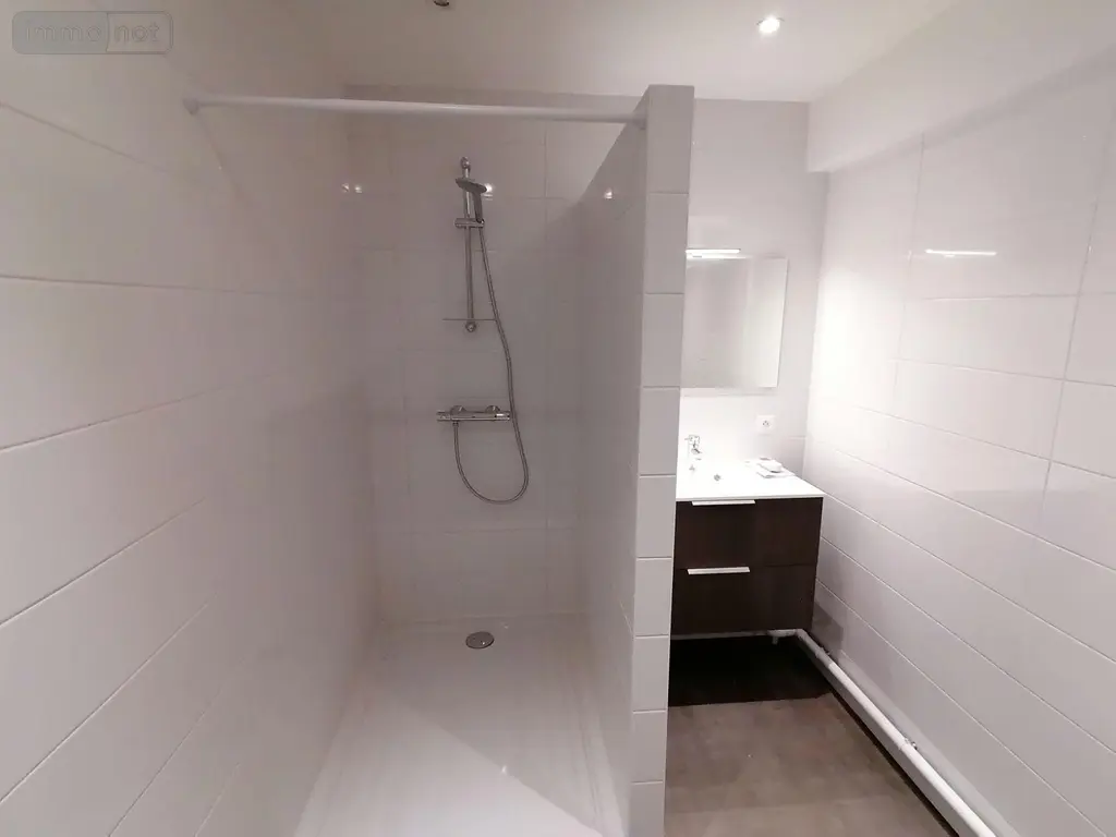 Location appartement Rennes 35000 Ille-et-Vilaine 35 82 m2 3 pièces 868 euros 35129-6813 006
