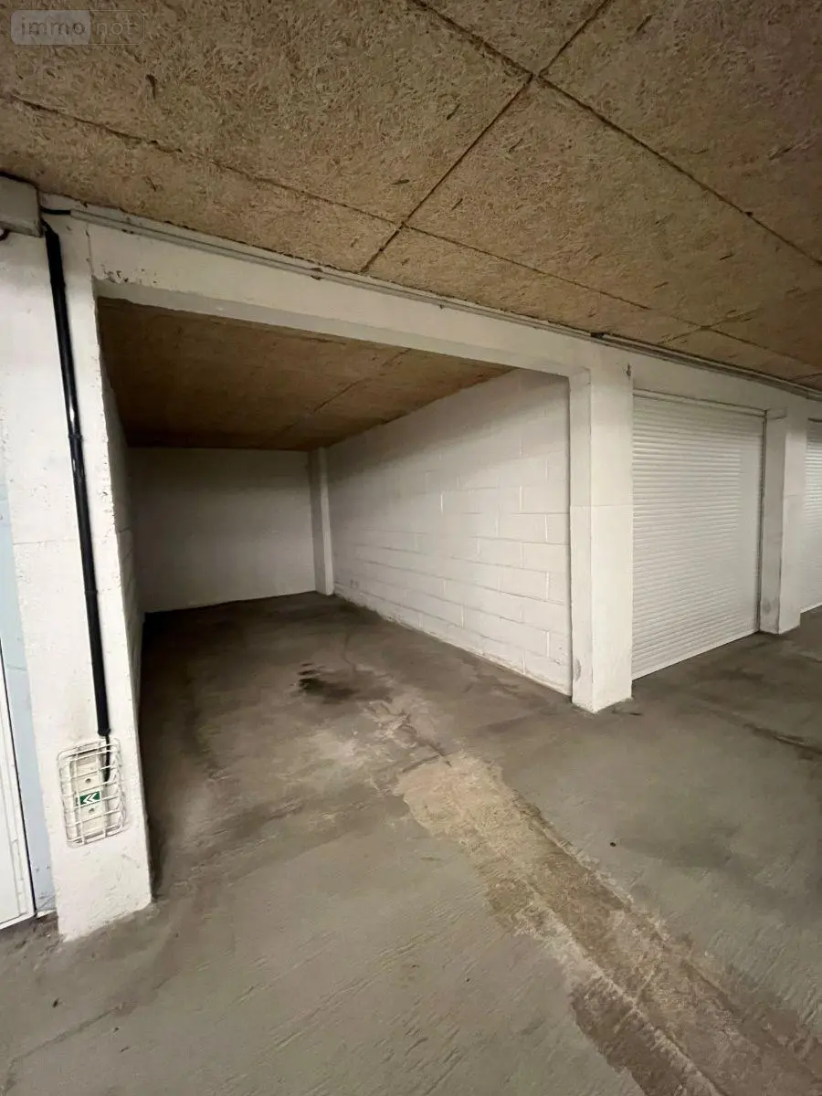 Location garage et parking Rosendaël 59240 Nord 59 1 pièce 50 euros D4851 003